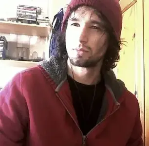 Ryhoodie1.webp