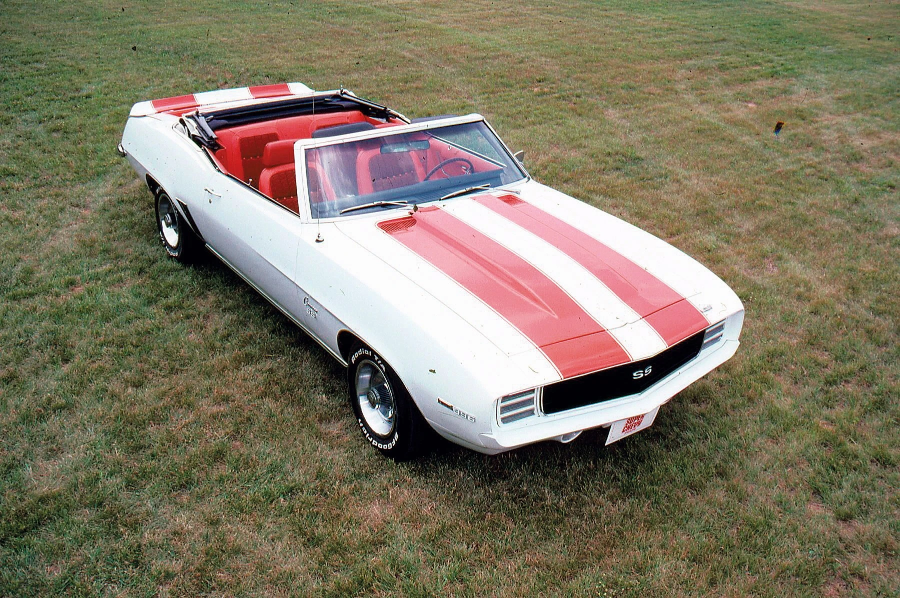 camp_0902_09+1969_chevy_camaro_icon+indy_pace_car.webp