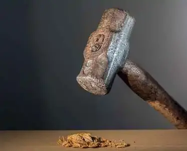 hammer-sledgehammer-mallet-tool.webp