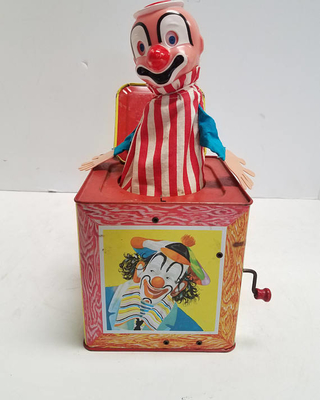 vintage-1961-matty-mattel-clown-jack-in-the-box-wind-up-musical-tin-toy-pop-goes-the-weasel.jpg