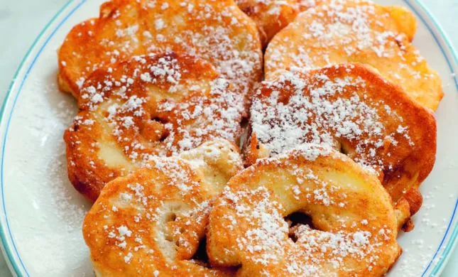 apple fritters.webp