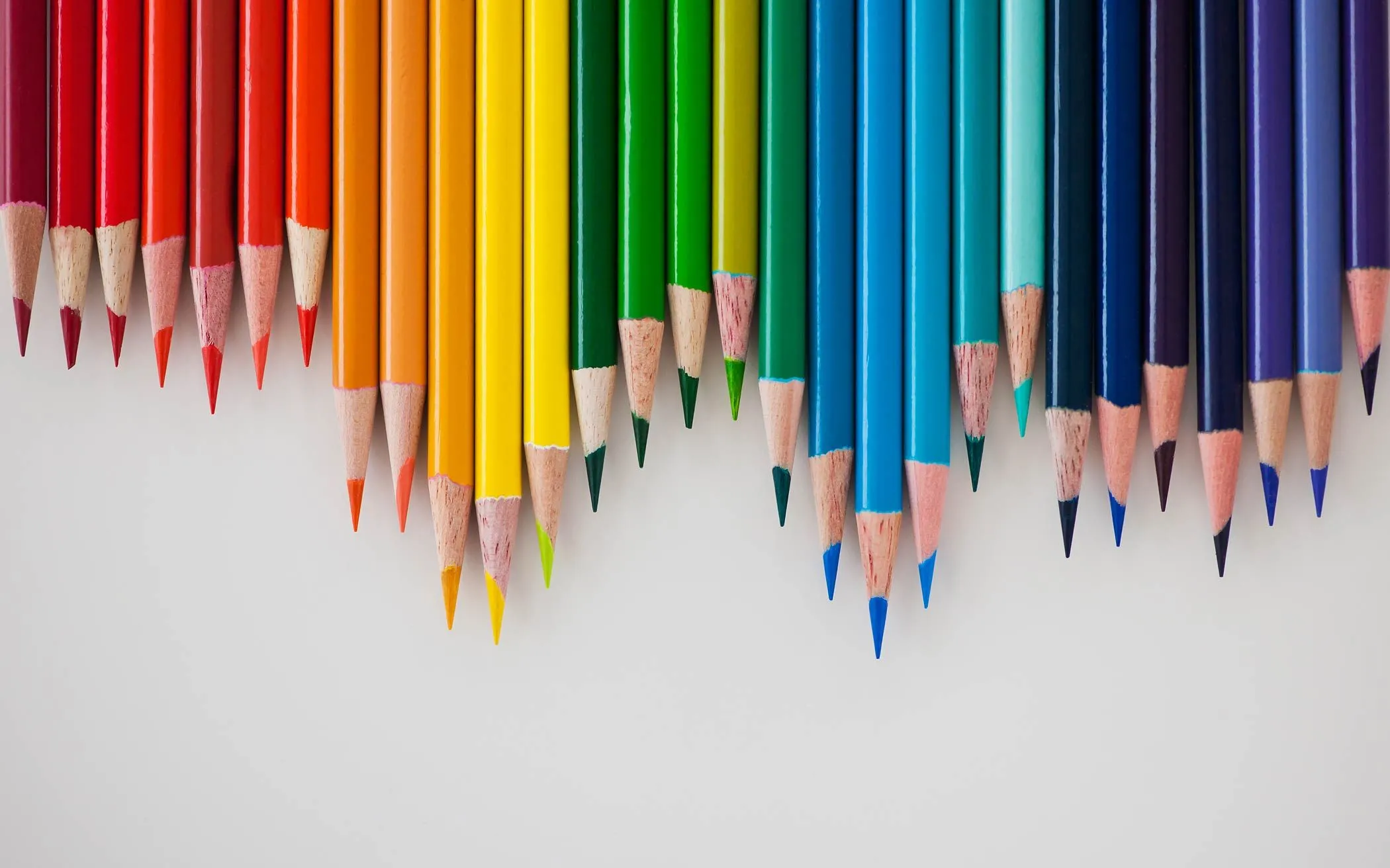 colored-pencils.webp