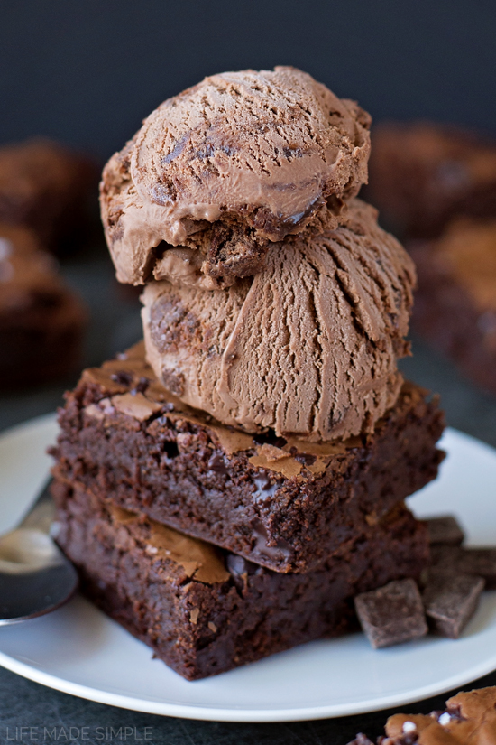 Brownie-Fudge-Swirl-Ice-Cream-1 (1).jpg