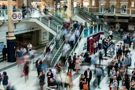 busy mall.webp