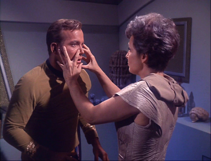 the-man-trap-star-trek-the-original-series-19286718-694-530.webp