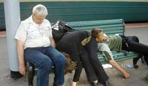 irish-yoga-funny-pictures-bench-asleep.webp