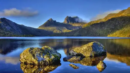 Cradle-Mountain-Lake-St-Clair-National-Park-tasmania-1.webp