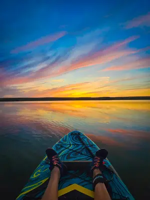 Board to death wth the view, Carolside Reservoir, Alberta, 2025-08.28.webp
