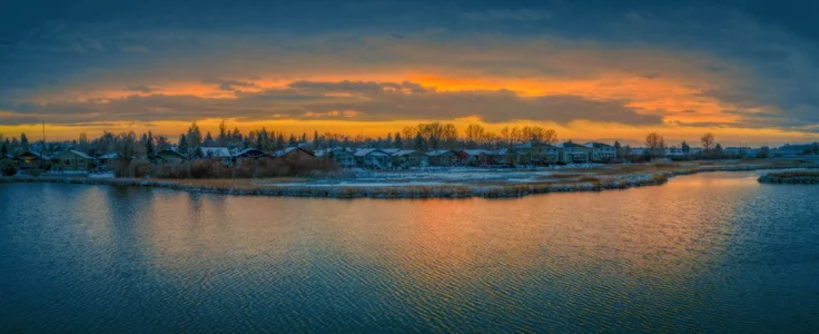 Icy Hot, Lower Gray Pond, Strathmore, AB, 2025-11-07.webp