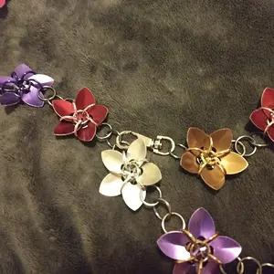 Scale Flower Belt