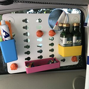 Suction cup toiletry shelving thing