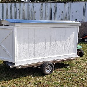 enclosed trailer/shed