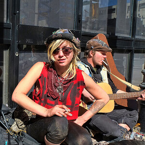 How to photograph a busker