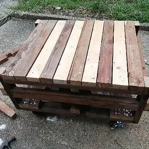 Rolling cart for heavy things.