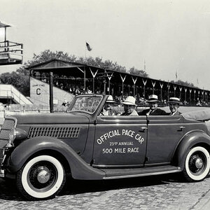 1935 Indianopolis Motor Speedway pacecar