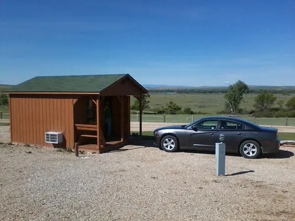 cowboy cabins in montana