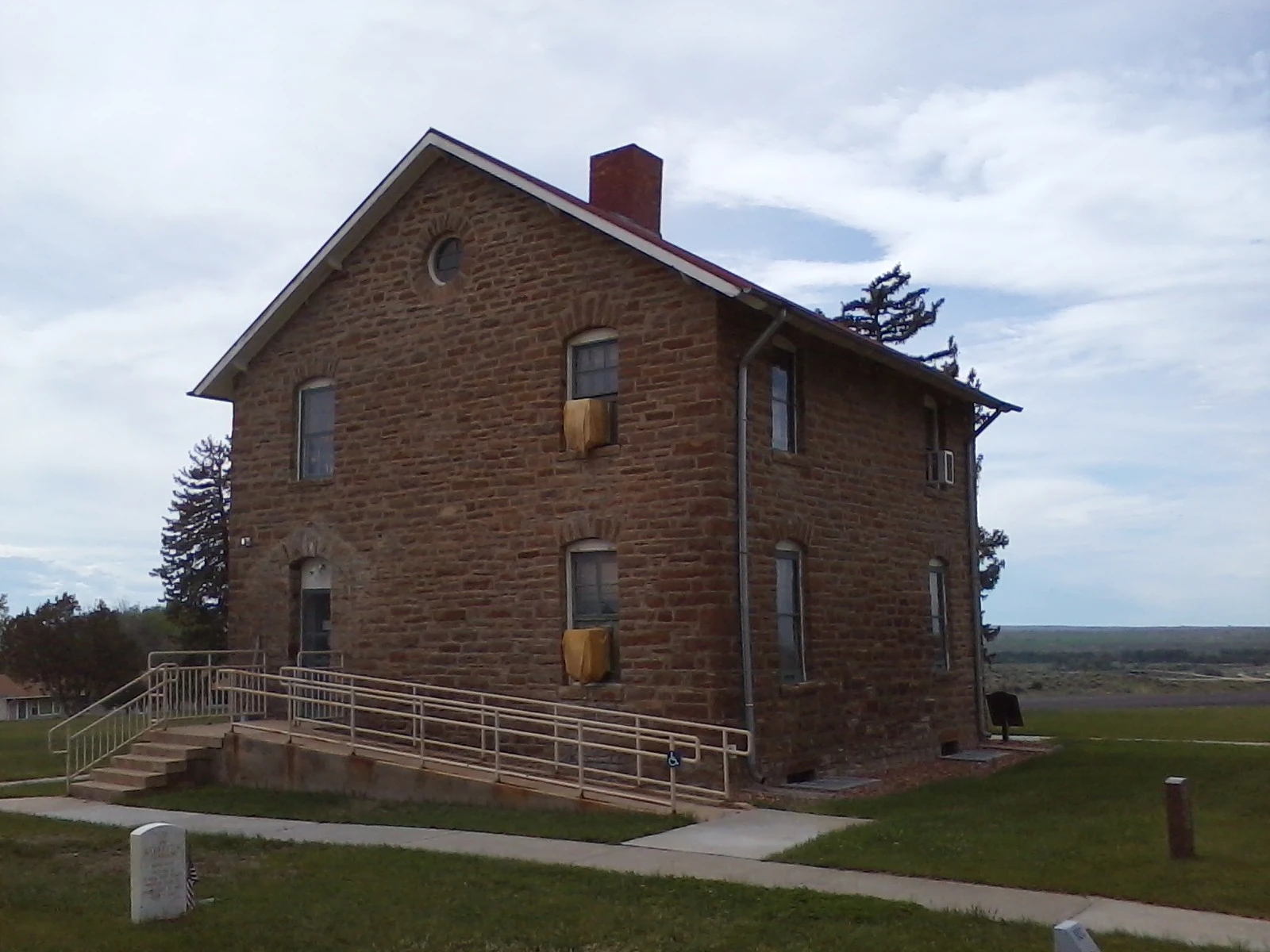 custer battlefield stone house