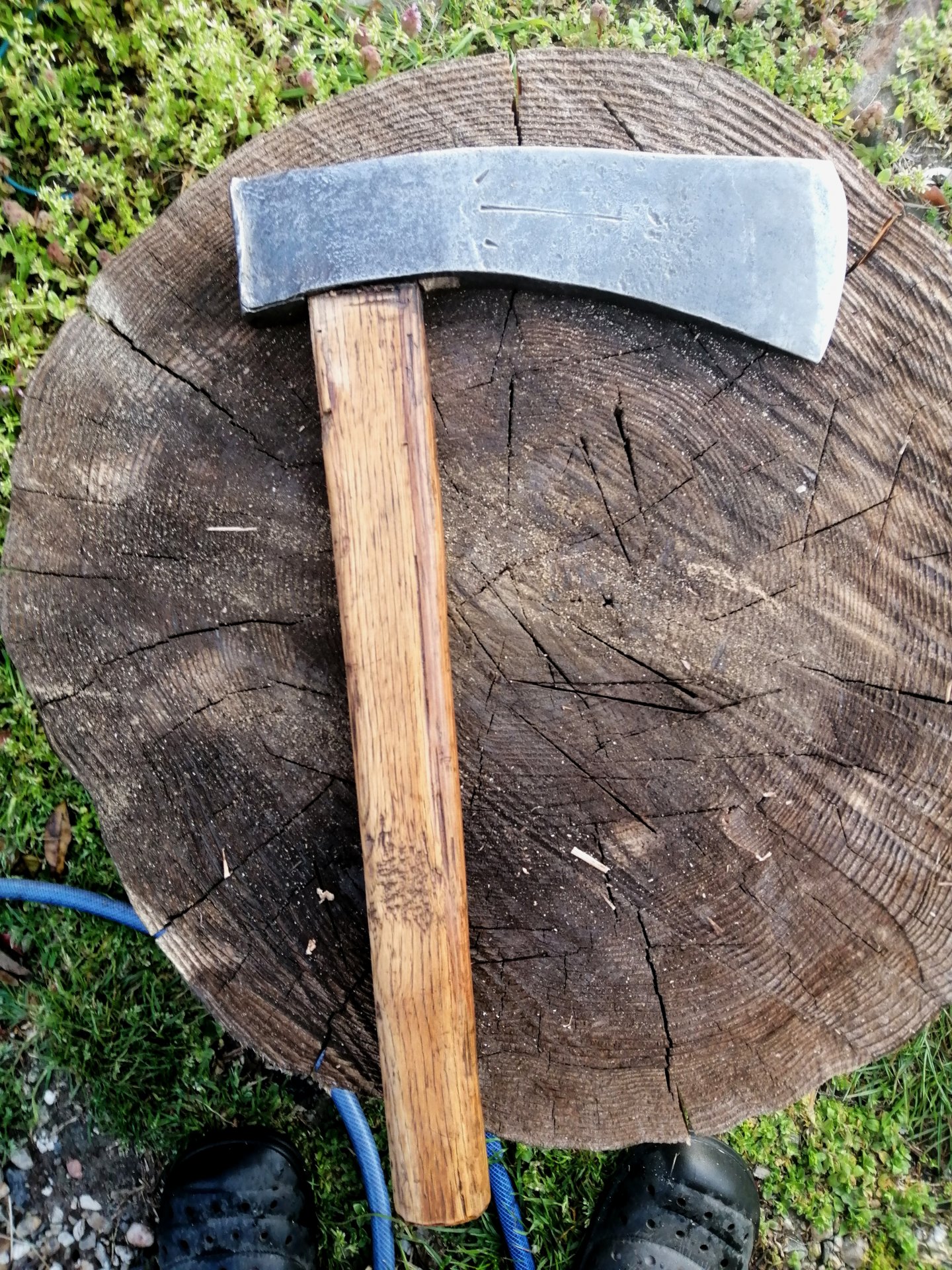 Mostly finished throwing axe/hatchet