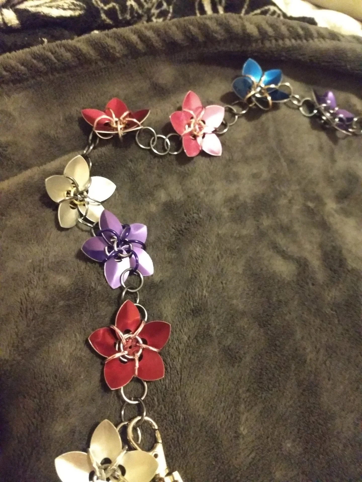 Scale Flower Belt