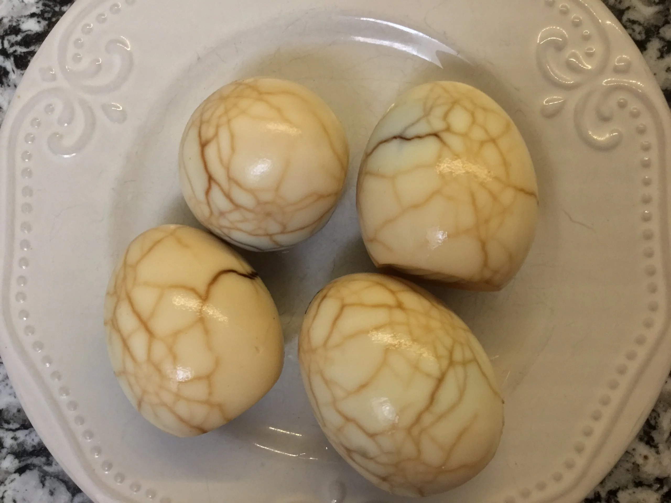 Tea eggs are pretty and delicious