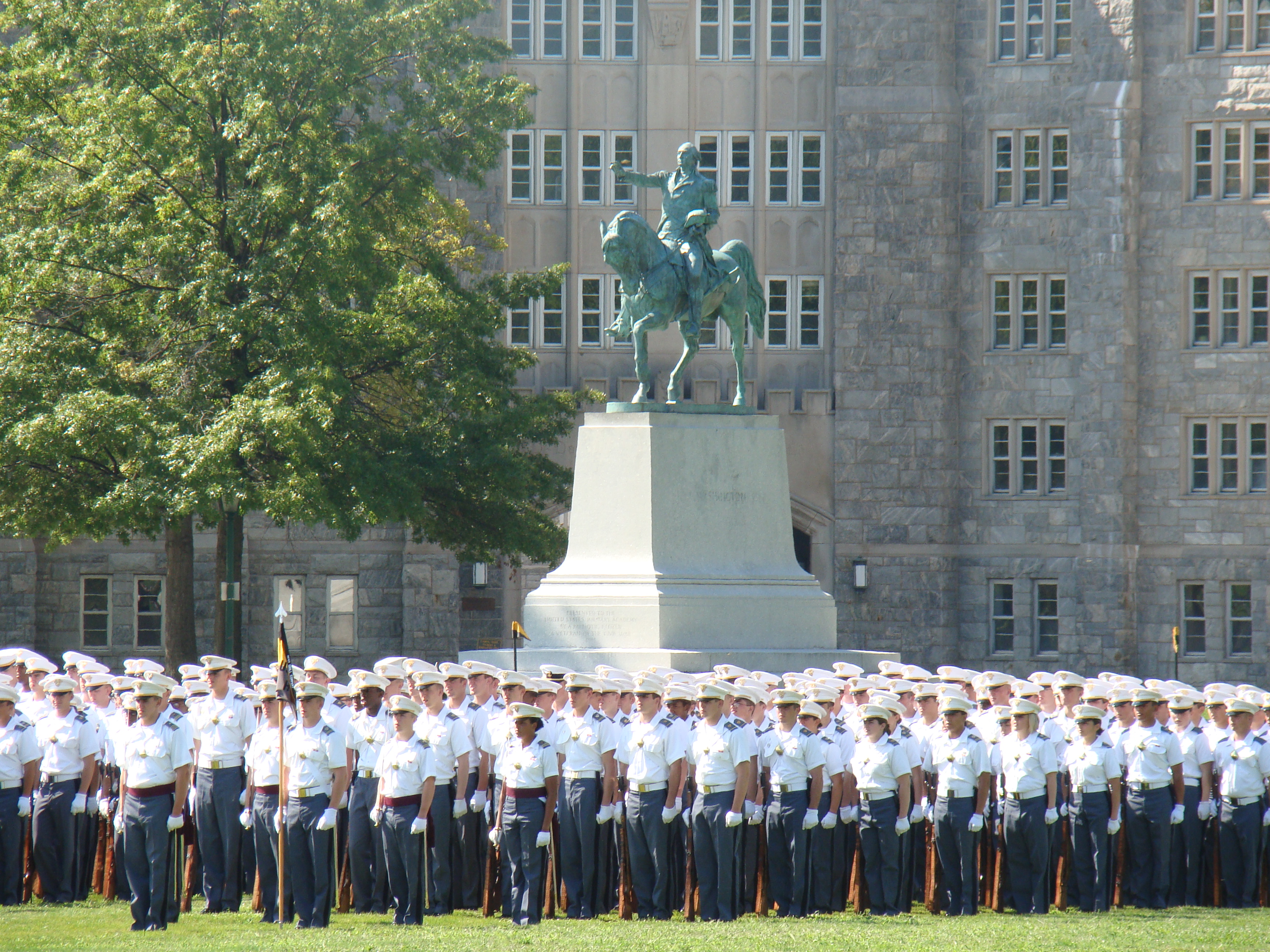 Washington_Statue_West_Point_NY.JPG