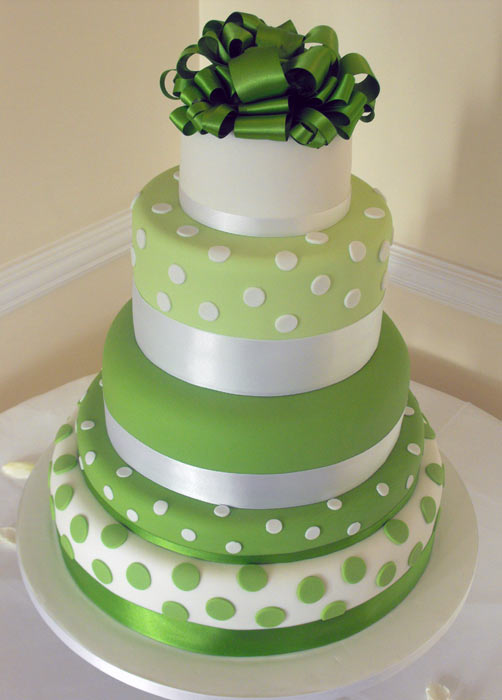 green-wedding-cakes1.jpg