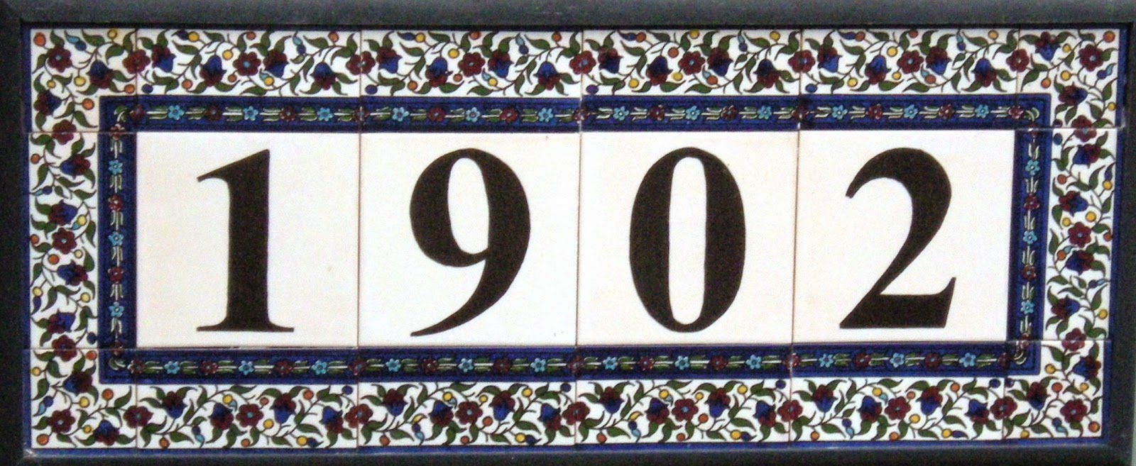 n1902.jpg