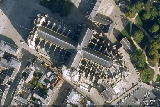 aerial-amiens-cathedral-2-2.jpg