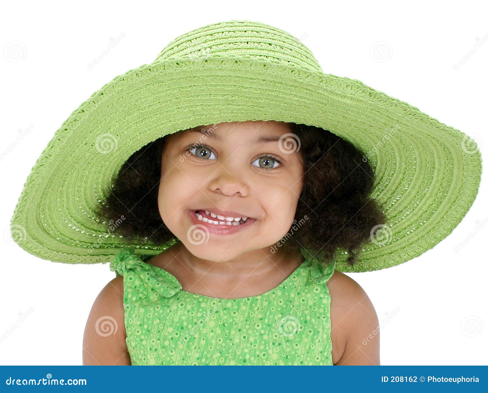 beautiful-three-year-old-girl-big-green-hat-208162.jpg