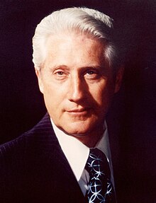220px-MarkFelt.jpg