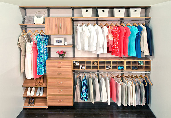 Neatly-organized-closet.jpg