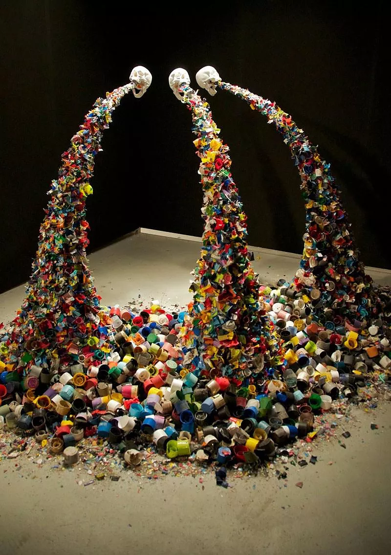 Typoe-Confetti-Death-2.jpg
