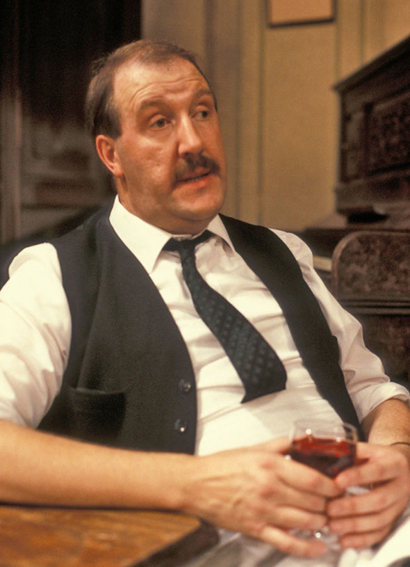 Gorden-Kaye-died-on-Monday-January-23-2017-800485.jpg