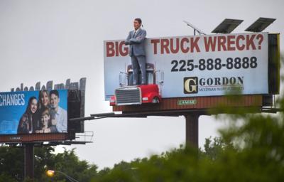 James Gill: For Louisiana, highway billboards are 'litter on a stick.' For  Lamar, it's money in the bank | | nola.com