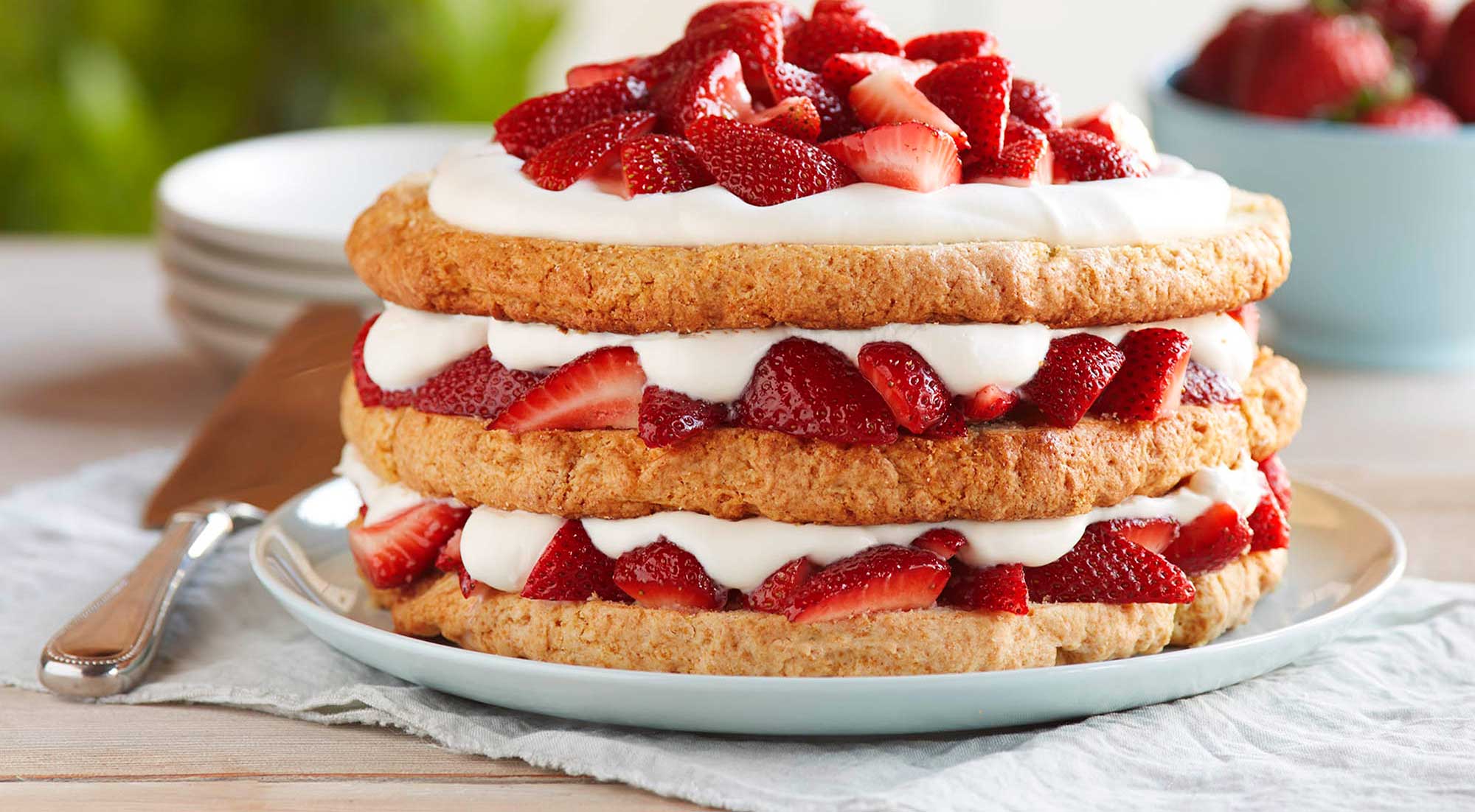 classic-strawberry-shortcake-recipe.ashx
