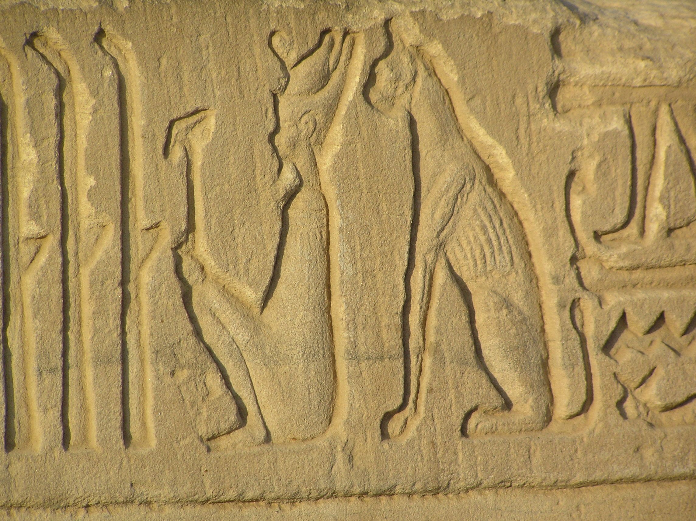 Kom Ombo Temple Egypt - 4-25-07 - Cat hieroglyph | Egypt, Ancient egypt,  Egypt art