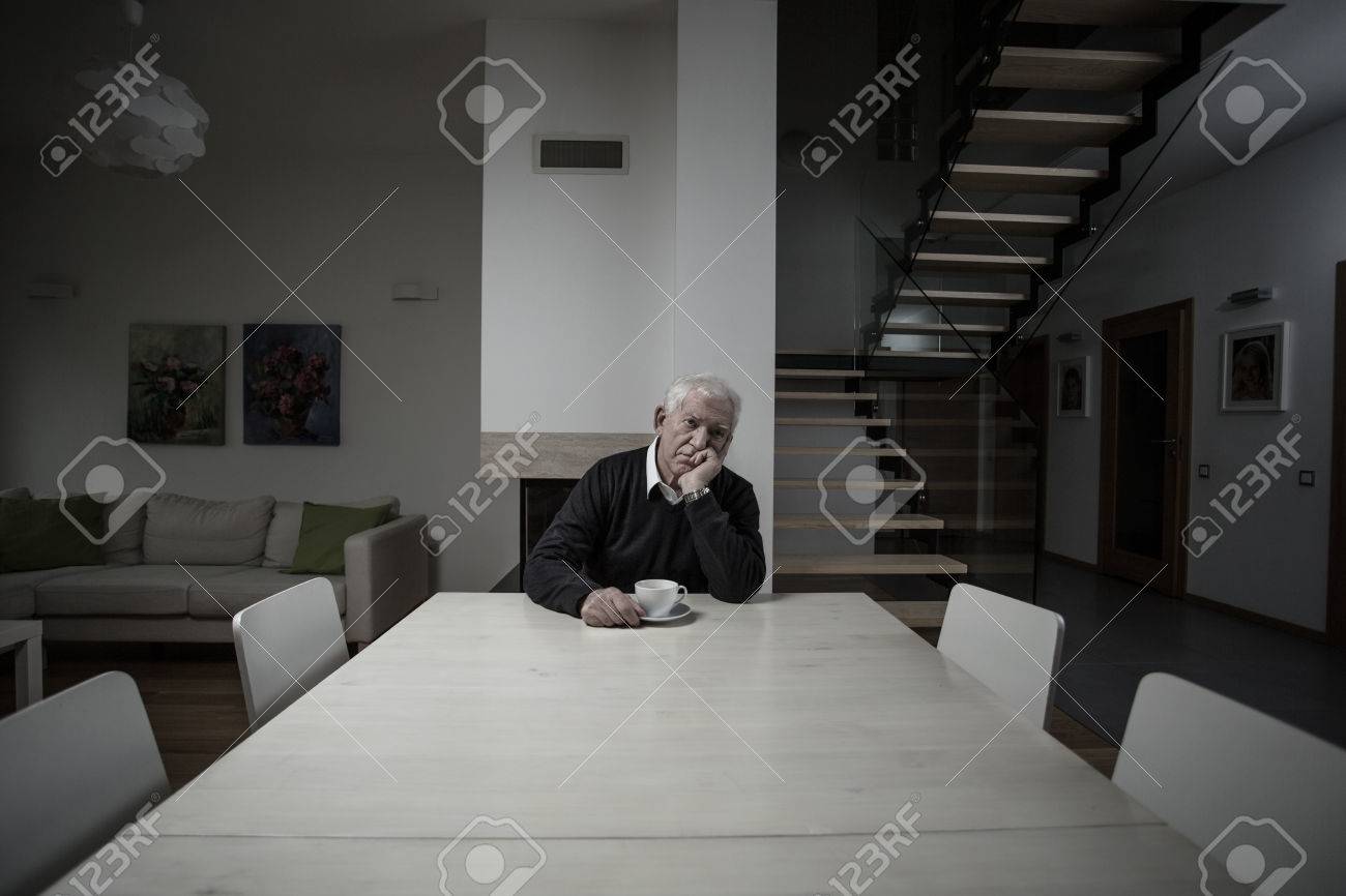 36828296-old-man-lonely-in-a-big-empty-house.jpg