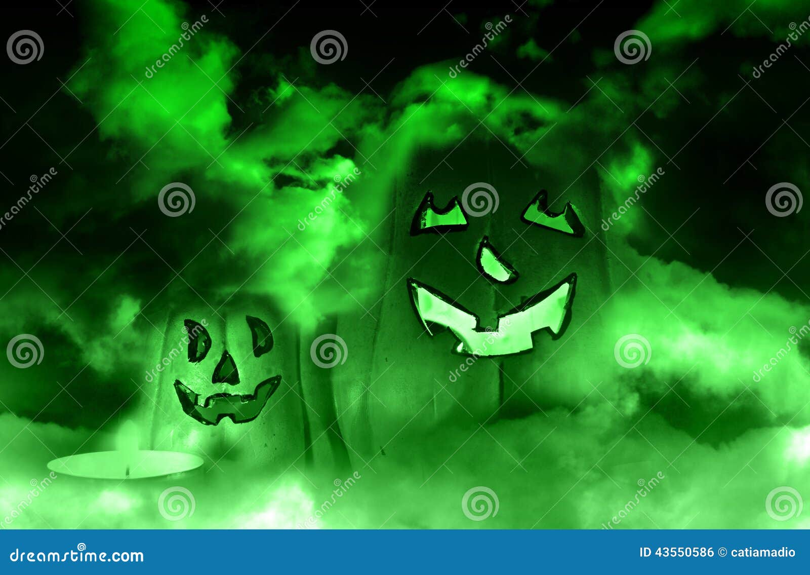 spooky-green-pumpkin-scary-halloween-background-43550586.jpg