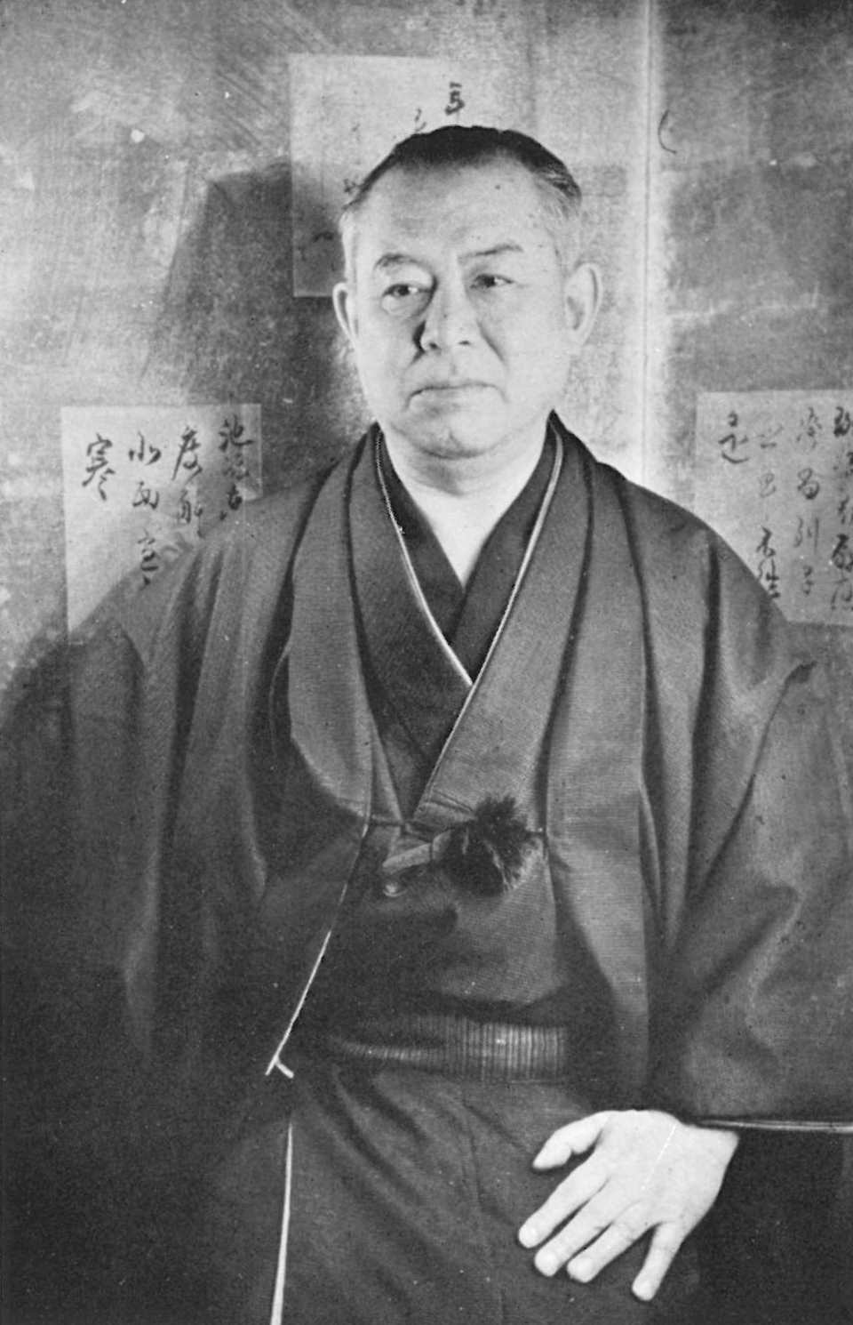 Jun'ichirō Tanizaki - Wikipedia