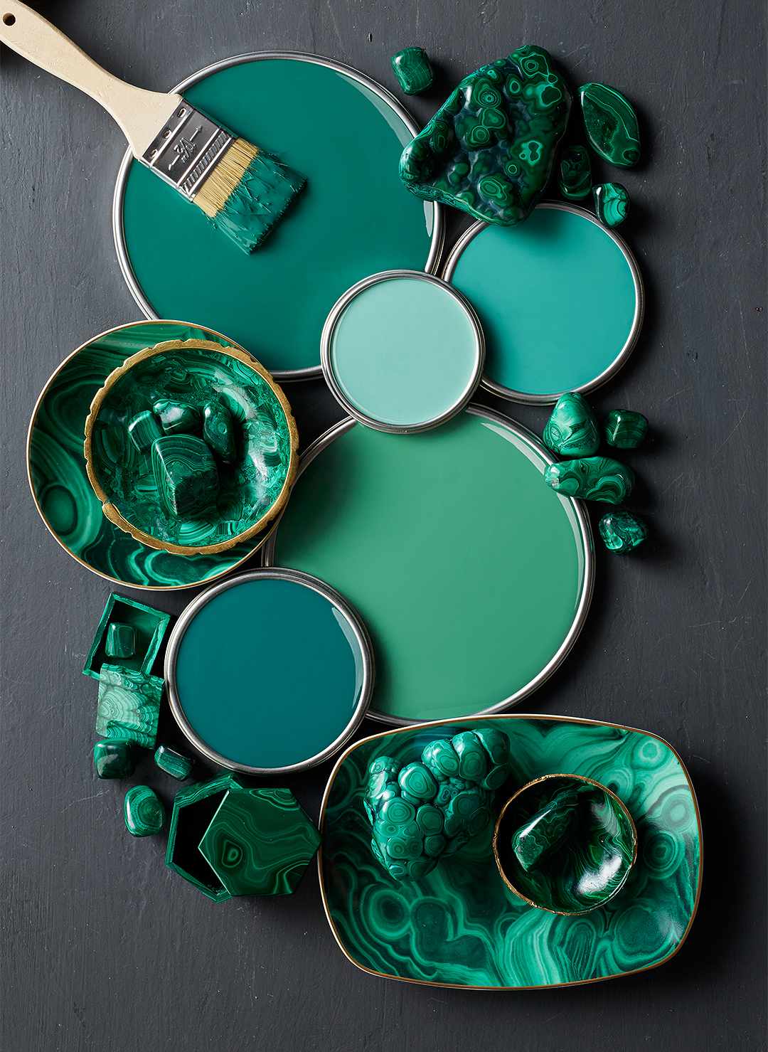 deep-green-paint-lids-b97a1a1b-2e6fd3f426de4d5bb78f42e5cf02b5a4.jpg