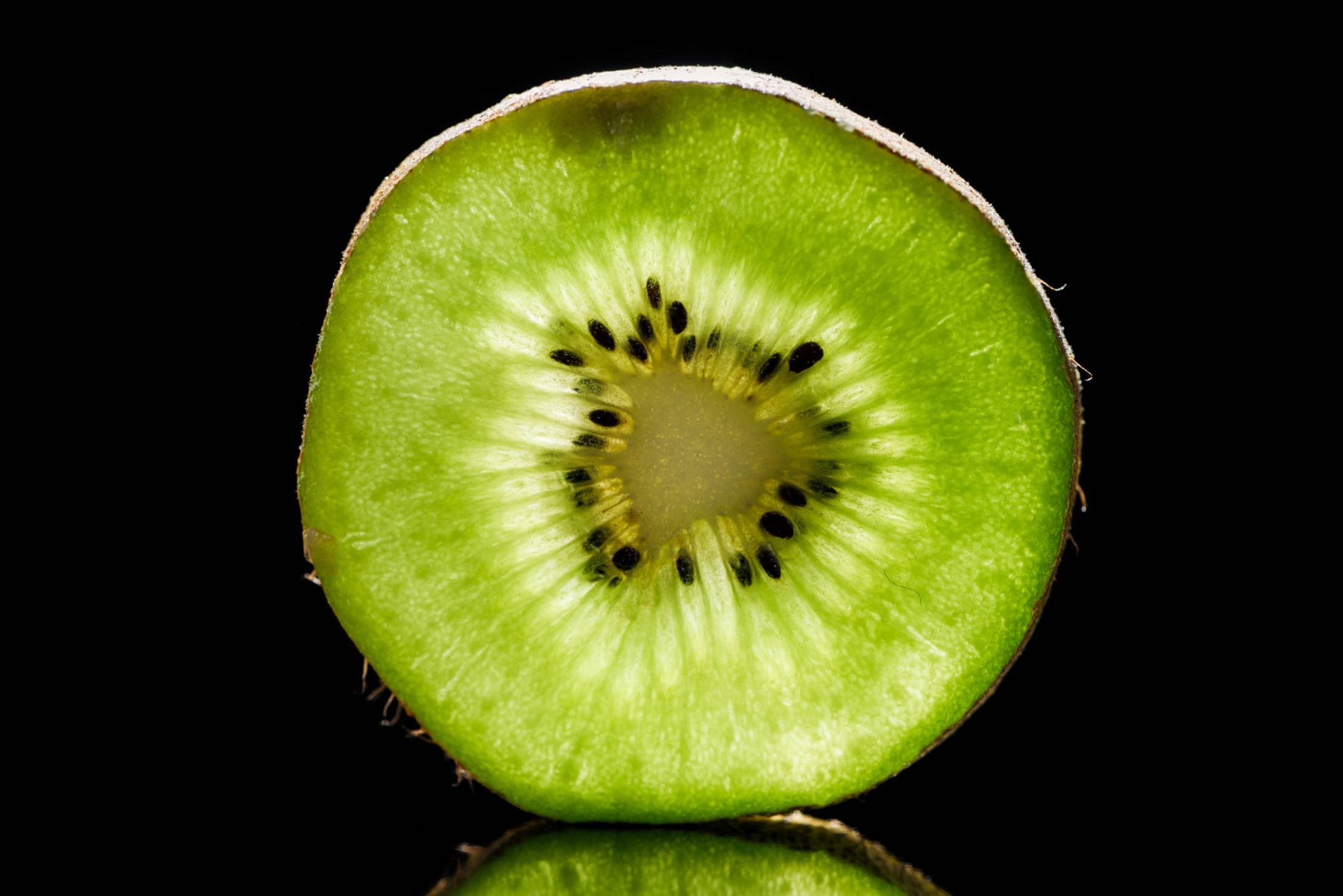 green-kiwi-fruit-2048x1367.jpg