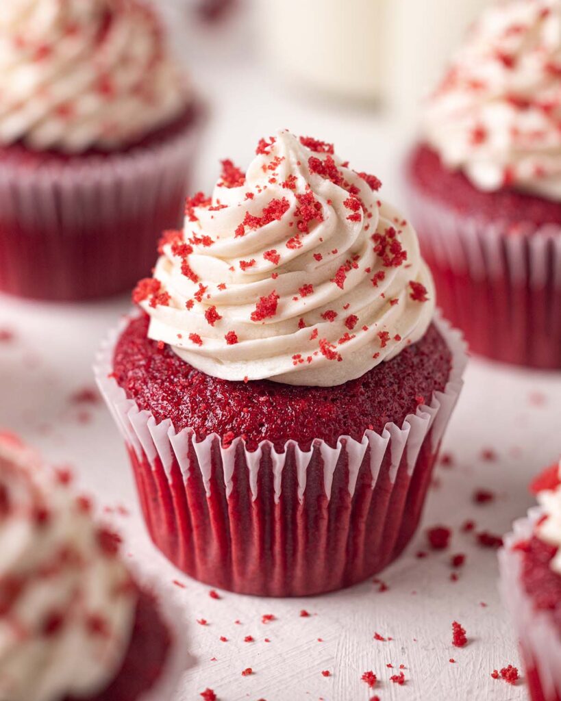 vegan-red-velvet-cupcakes-1-819x1024.jpg